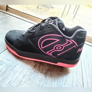Heelys Black and Pink Sneakers